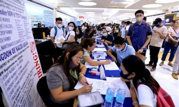 Suasana bursa kerja atau job fair untuk pelamar kerja