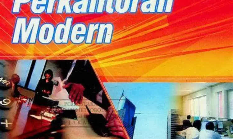 Manajemen Surat Masuk Staf administrasi mengelola surat masuk perusahaan