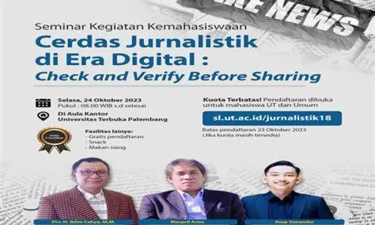 Seorang jurnalis sedang mengolah press release menjadi artikel berita