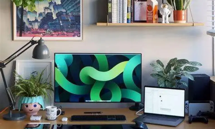 Freelancer sebagai contoh bisnis perseorangan digital