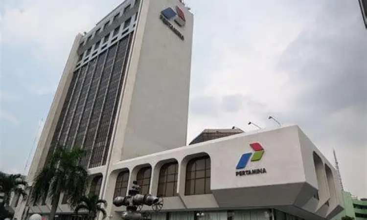 Pertamina BUMN Energi Kantor pusat Pertamina sebagai contoh BUMN energi