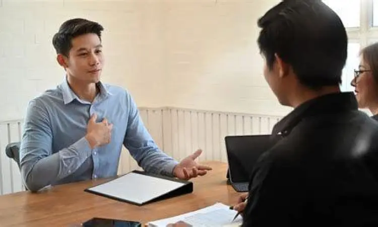 HRD sedang melakukan interview