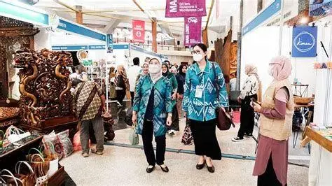 Pameran Kerajinan Internasional Display produk kerajinan di pameran internasional