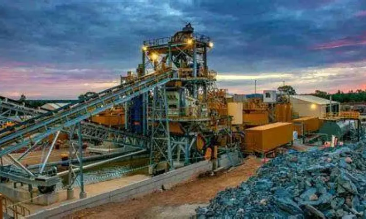 Contoh usaha ekstraktif pertambangan emas