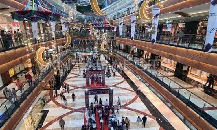 Bisnis di Pusat Perbelanjaan Contoh lokasi usaha yang strategis di pusat perbelanjaan