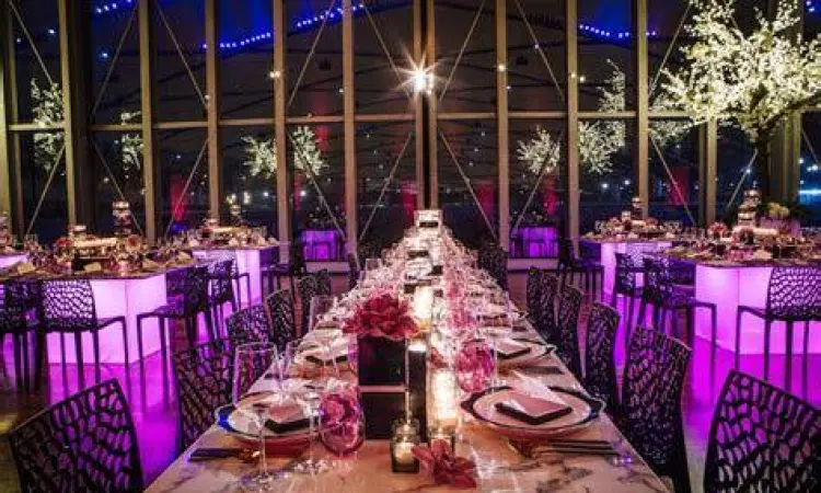 Dekorasi panggung ulang tahun perusahaan