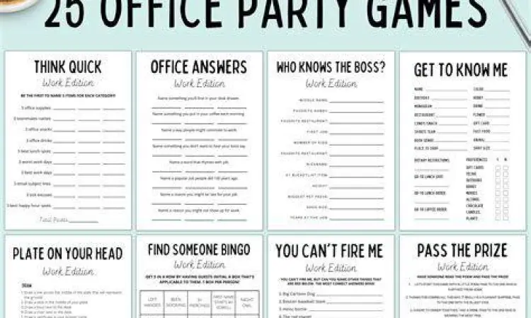 Karyawan mengikuti games di acara ulang tahun perusahaan