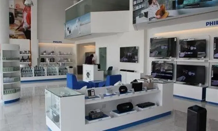 Showroom produk elektronik di perusahaan dagang ritel