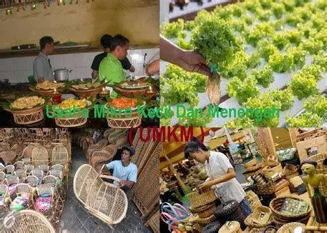 Proses Produksi UMKM Foto pelaku usaha mikro sedang memproses produk makanan