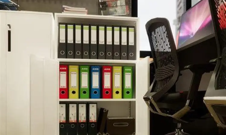 Arsip dokumen legal di kantor BUMDes