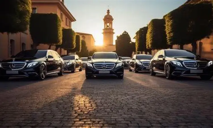 Armada Mobil Perusahaan Armada mobil operasional perusahaan