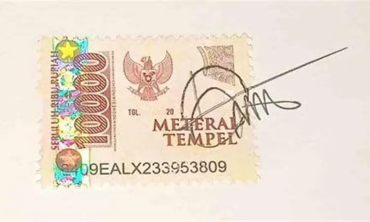 Tanda tangan di atas materai untuk dokumen resmi