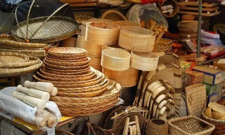 Produk Unggulan Koperasi Display produk hasil koperasi produksi lokal