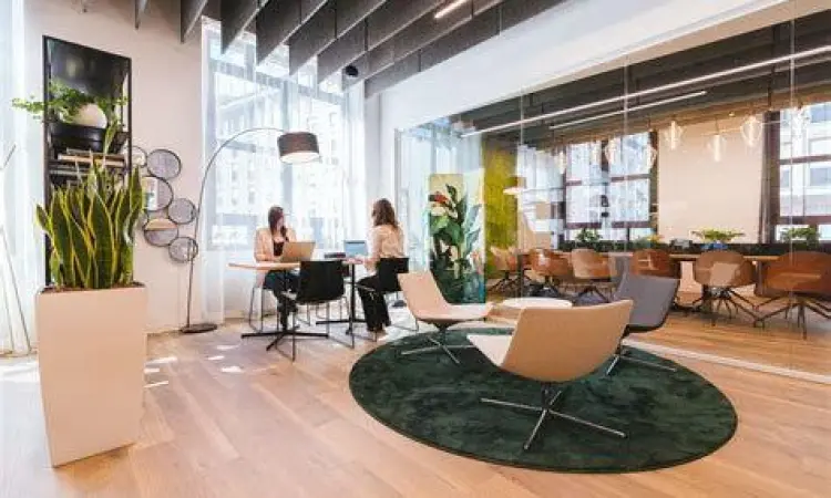 Lingkungan kerja kantor modern yang mendukung produktivitas