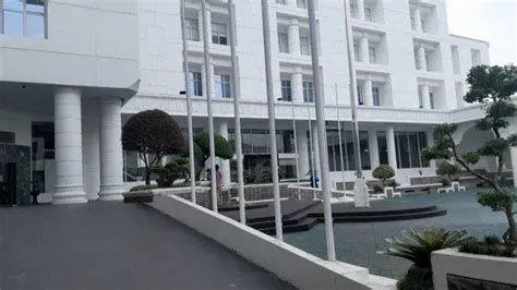 Persiapan Libur Lebaran Kantor Suasana kantor yang tertata sebelum libur lebaran