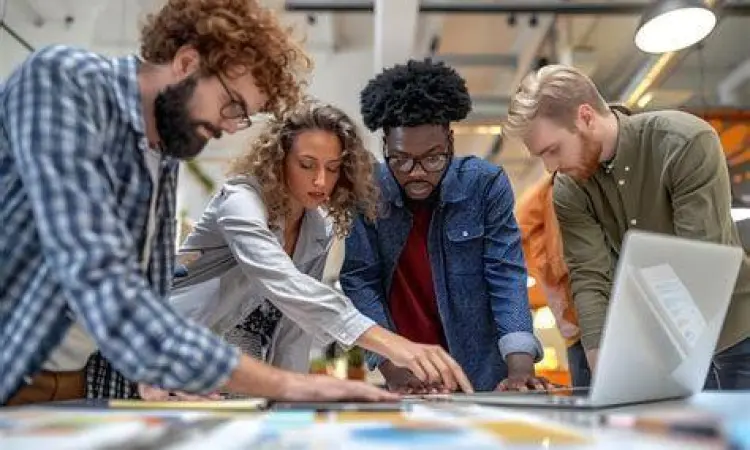 Kolaborasi tim dalam struktur organisasi yang sehat