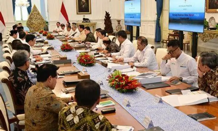 Rapat Pendirian Koperasi Rapat anggota pembentukan koperasi serba usaha