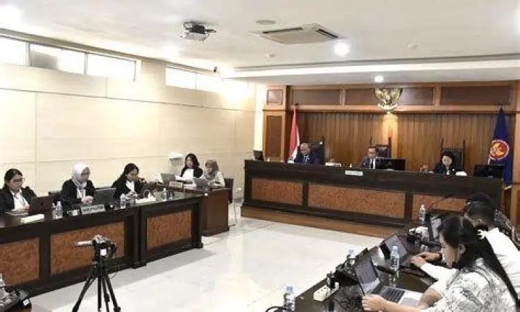 Suasana sidang KPPU terkait pelanggaran persaingan usaha