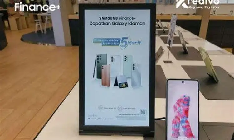 Aplikasi Fintech Multifinance Tampilan aplikasi mobile untuk cek angsuran kredit