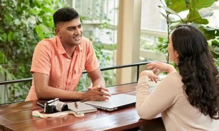 Pertemuan fotografer dengan klien bisnis